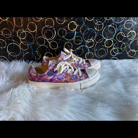Floral converse - Picture 3 of 6